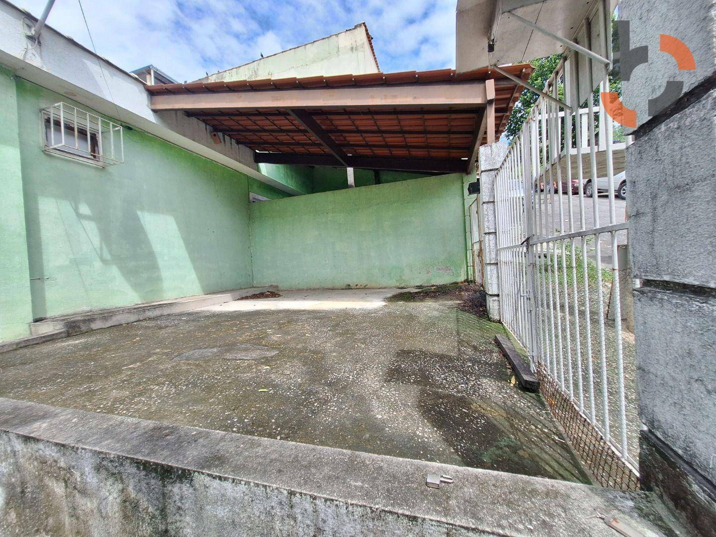 Casa à venda com 2 quartos, 60m² - Foto 3