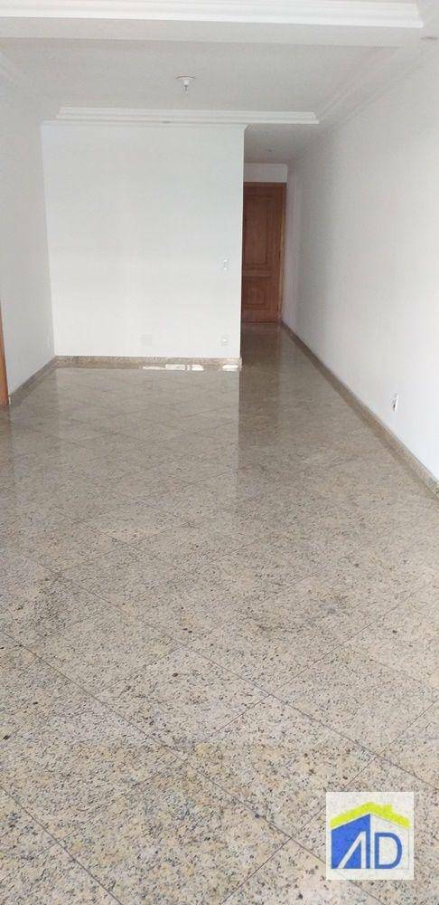 Apartamento à venda com 3 quartos, 110m² - Foto 7