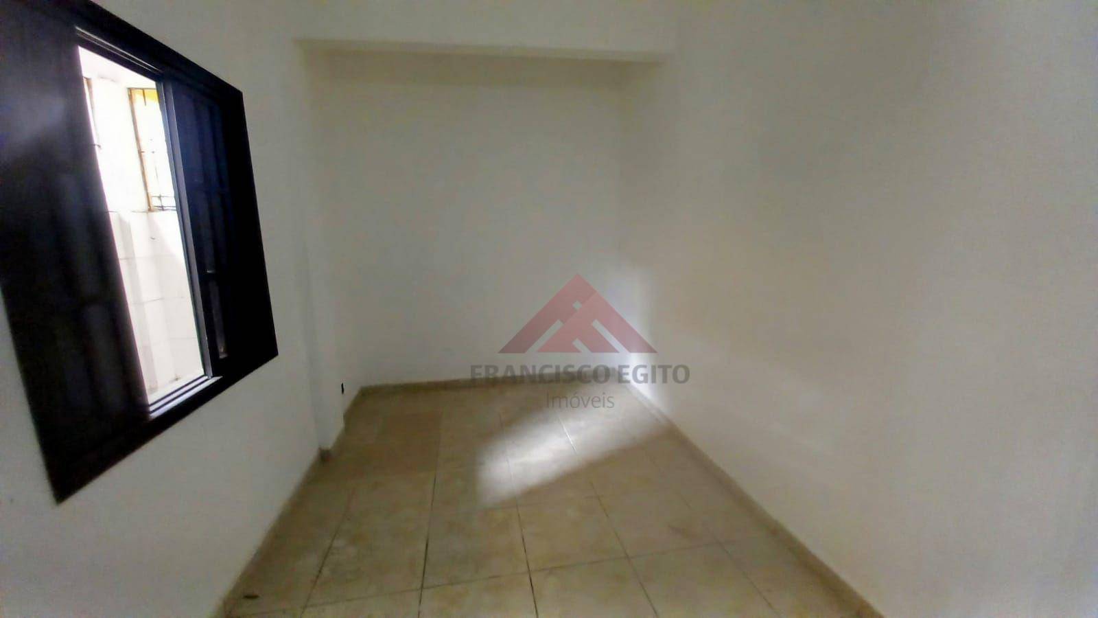 Casa à venda com 2 quartos, 79m² - Foto 10