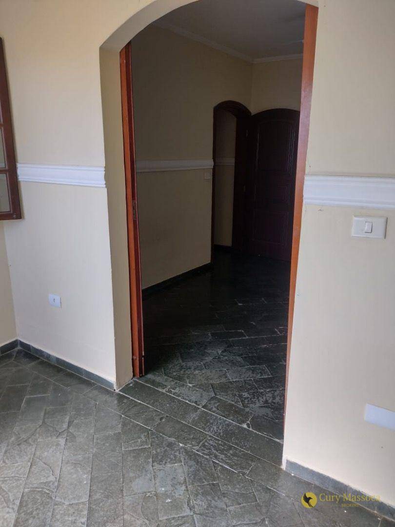 Casa à venda com 4 quartos, 300m² - Foto 17