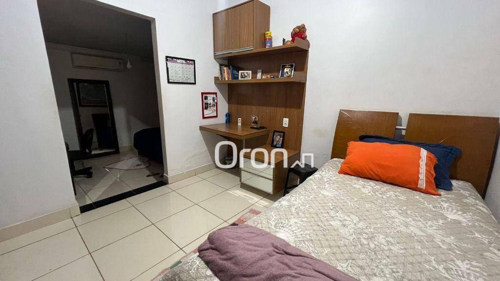 Casa à venda com 4 quartos, 214m² - Foto 15