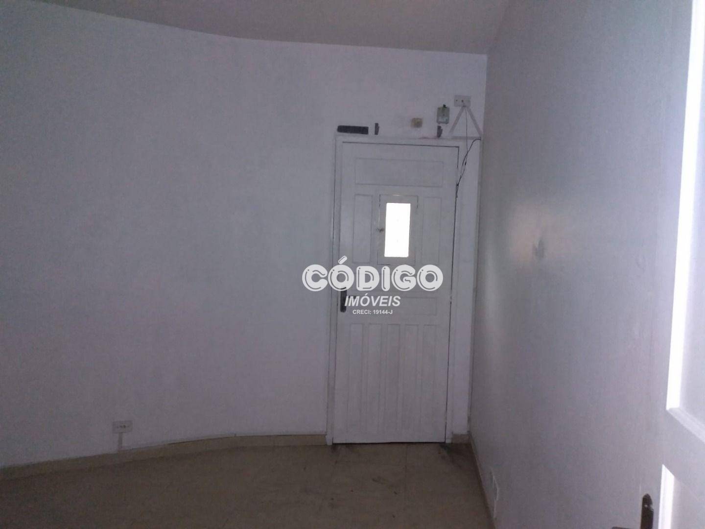 Casa para alugar com 2 quartos, 70m² - Foto 21