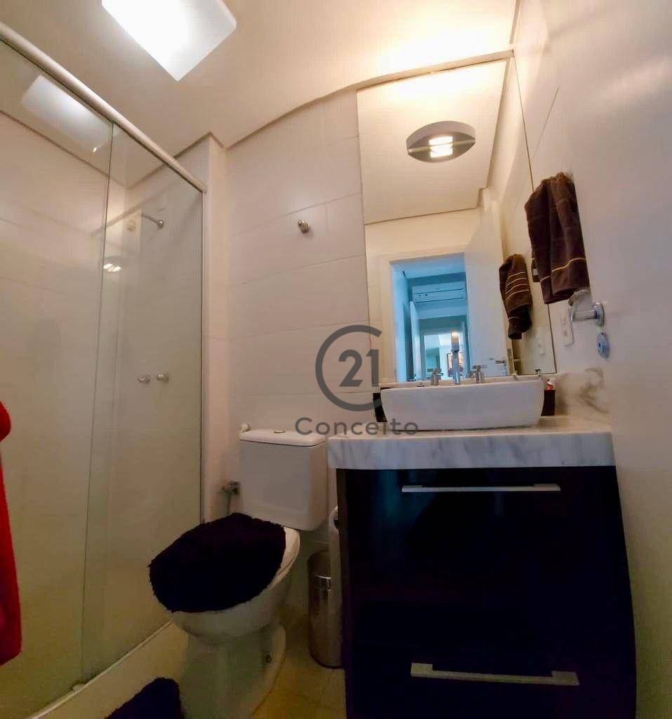 Apartamento para alugar com 2 quartos, 110m² - Foto 12