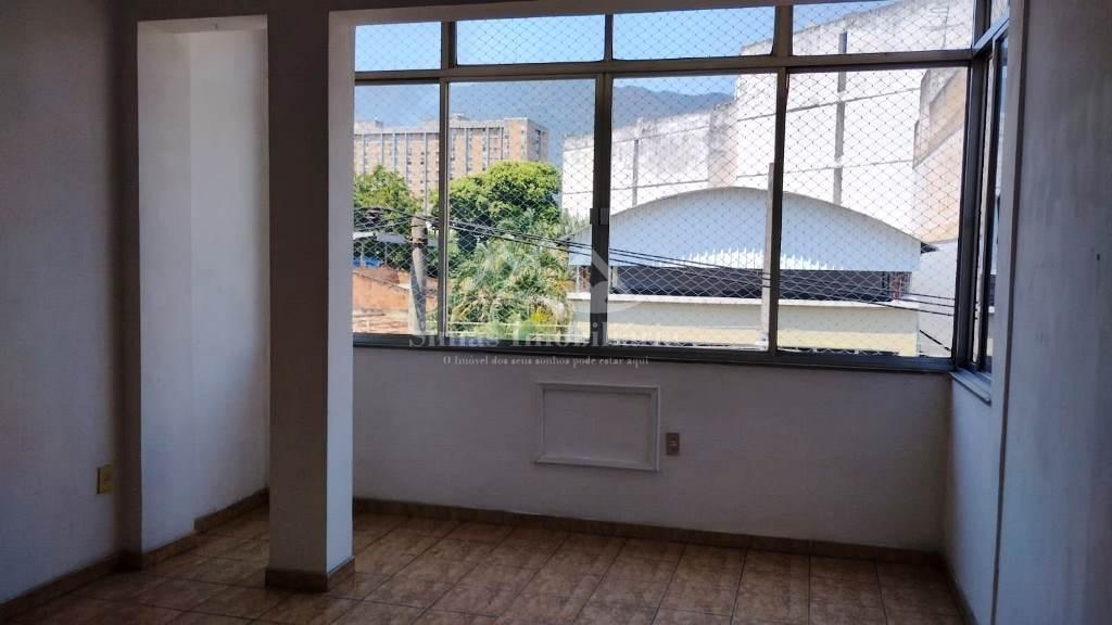 Apartamento para alugar com 2 quartos, 70m² - Foto 5