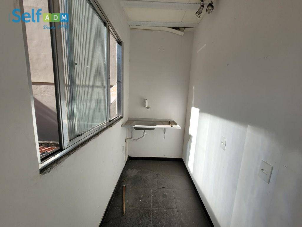 Casa para alugar com 5 quartos, 180m² - Foto 26