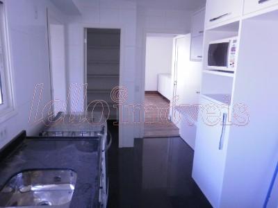 Apartamento para alugar com 3 quartos, 160m² - Foto 20