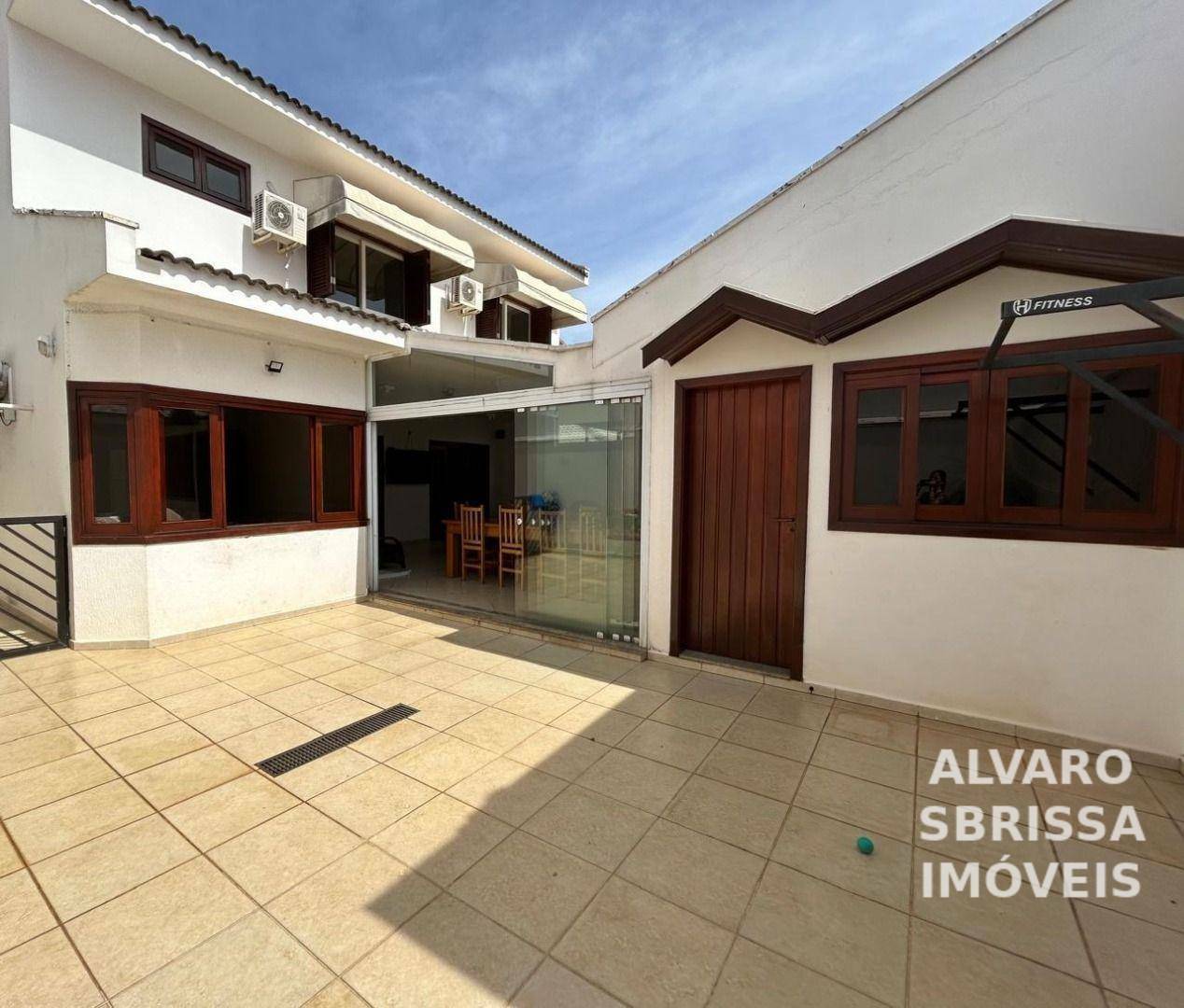 Casa de Condomínio à venda com 4 quartos, 336m² - Foto 10