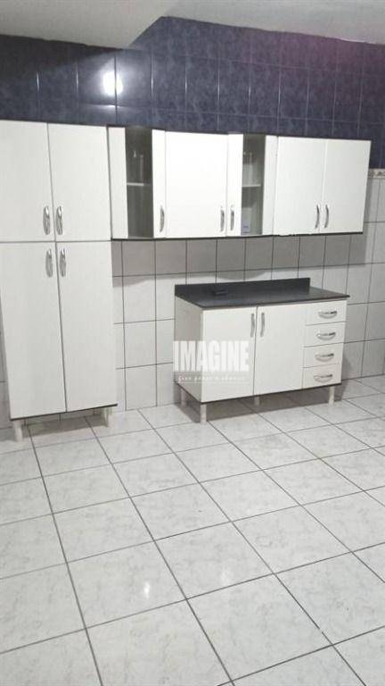 Sobrado à venda com 3 quartos, 147m² - Foto 2