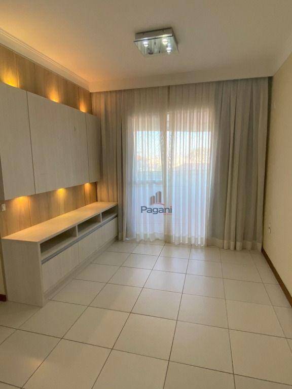 Apartamento à venda com 2 quartos, 75m² - Foto 6