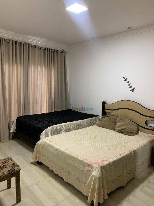 Chácara à venda com 3 quartos, 230m² - Foto 8
