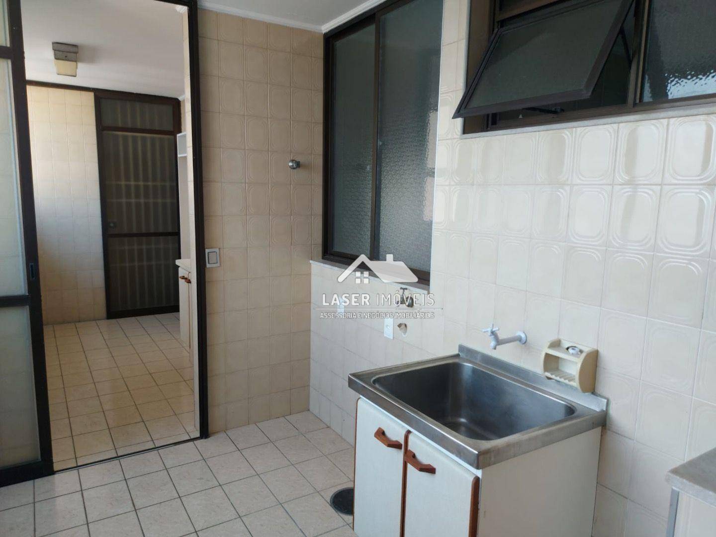 Apartamento para alugar com 3 quartos, 154m² - Foto 9