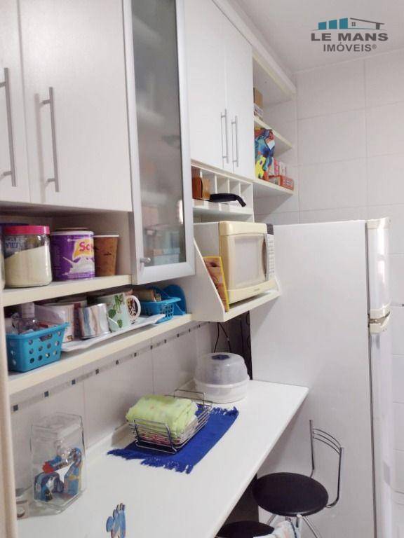 Apartamento à venda com 3 quartos, 73m² - Foto 10