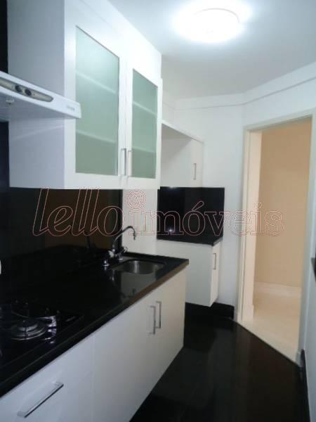 Apartamento para alugar com 2 quartos, 72m² - Foto 14