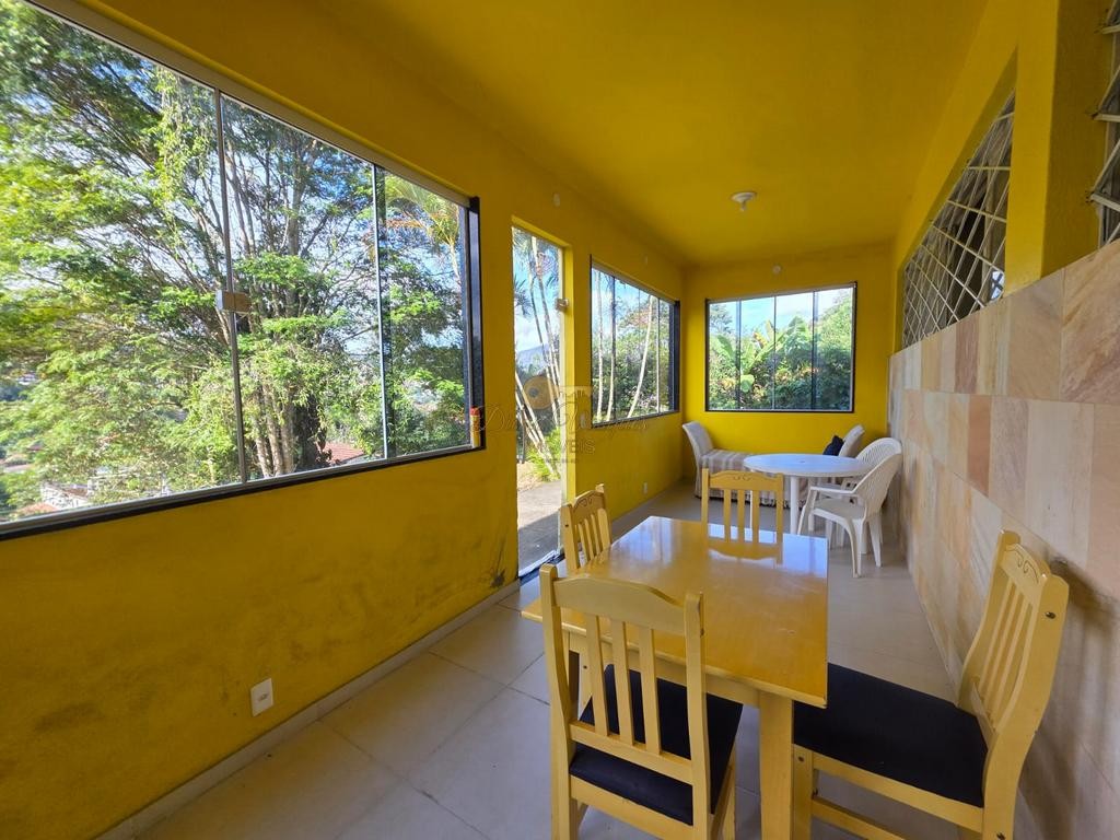 Casa à venda com 6 quartos, 375m² - Foto 25