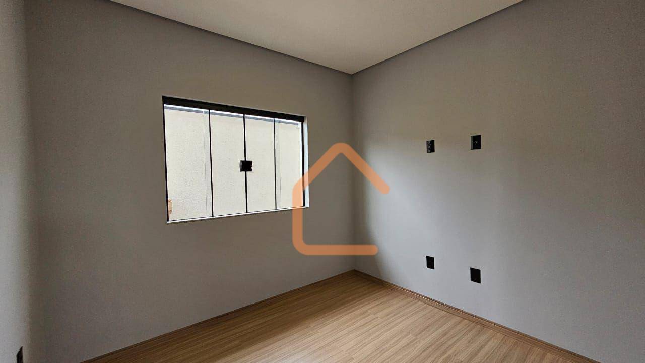 Casa à venda com 3 quartos, 123m² - Foto 12