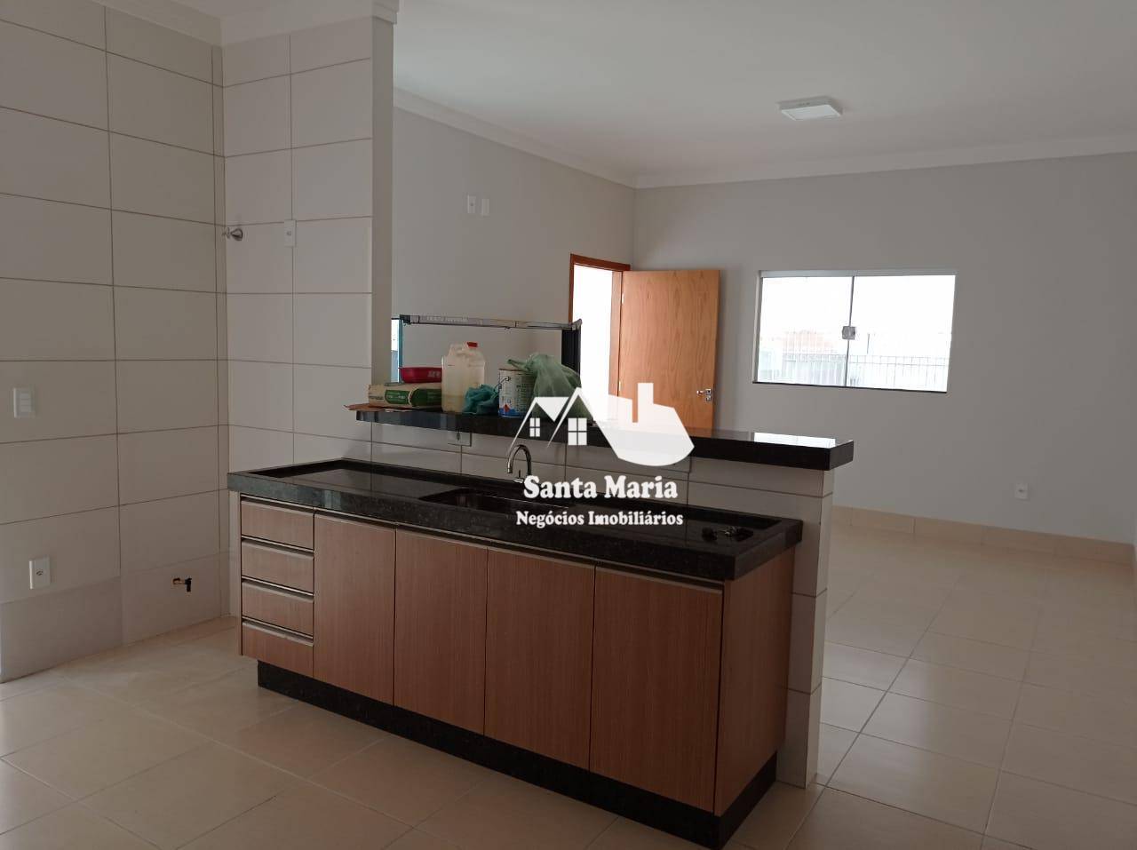 Casa à venda com 2 quartos, 90m² - Foto 1