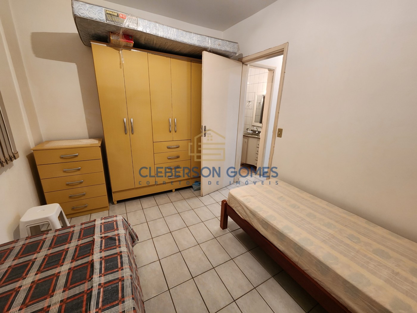 Apartamento à venda com 2 quartos, 75m² - Foto 7