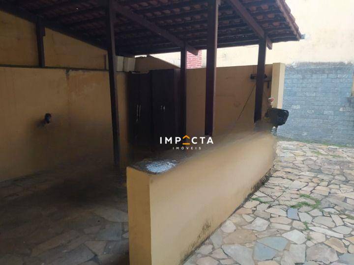 Casa à venda com 3 quartos, 184m² - Foto 5