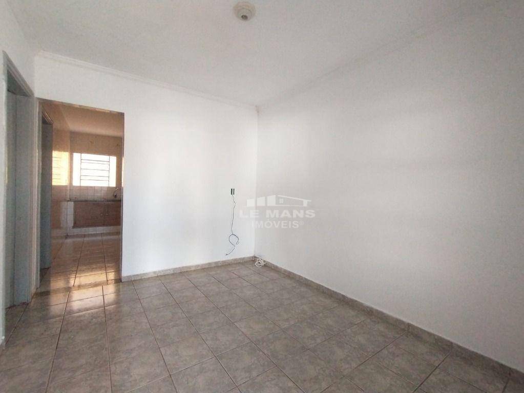 Casa à venda com 3 quartos, 101m² - Foto 11