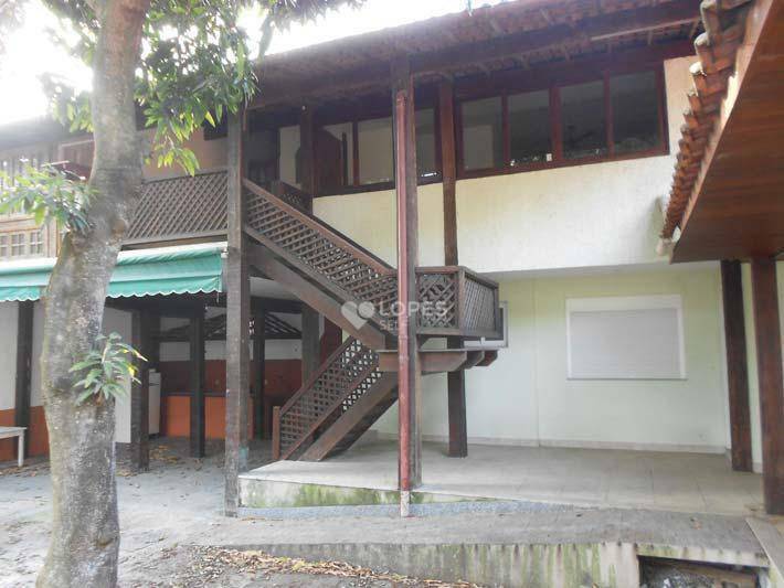 Casa à venda com 3 quartos, 194m² - Foto 16