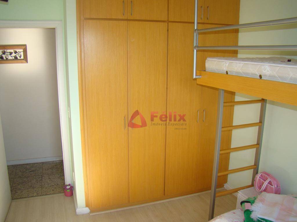 Apartamento à venda com 3 quartos, 153m² - Foto 11