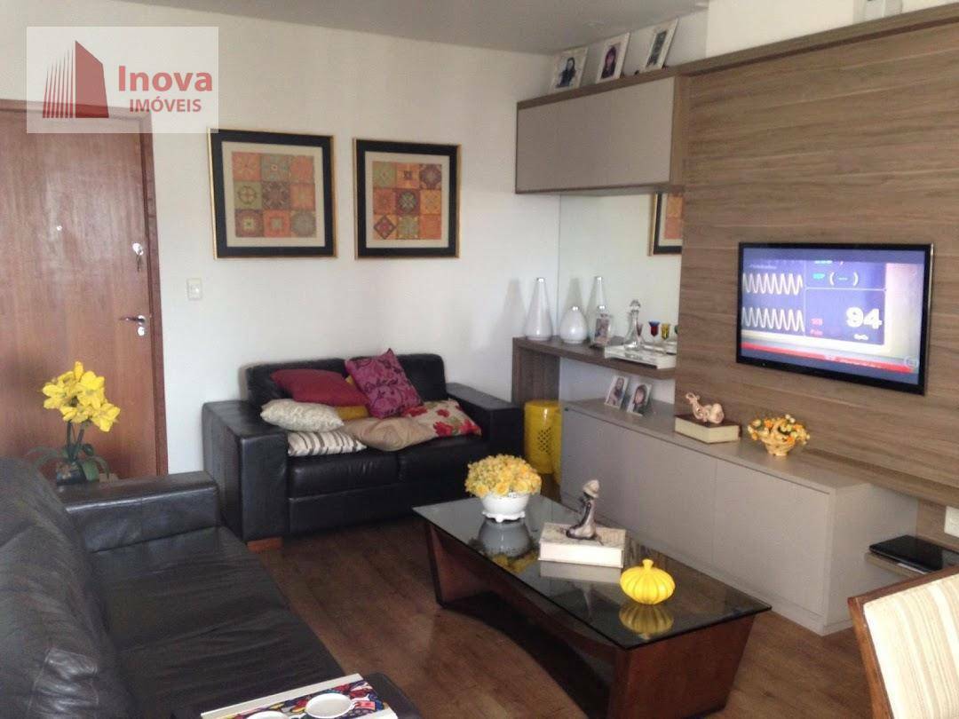 Apartamento à venda com 2 quartos, 75m² - Foto 8