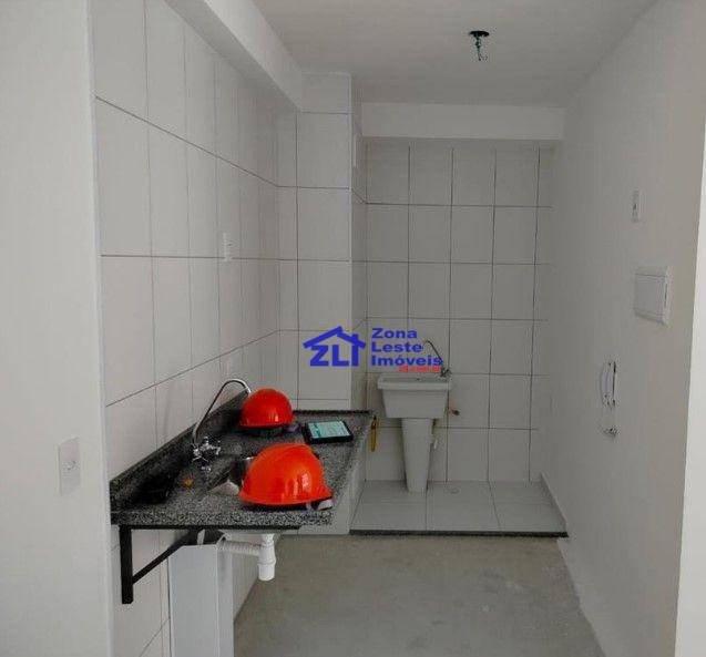 Apartamento à venda com 2 quartos, 38m² - Foto 2