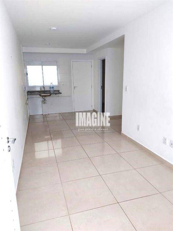 Apartamento à venda com 2 quartos, 39m² - Foto 1