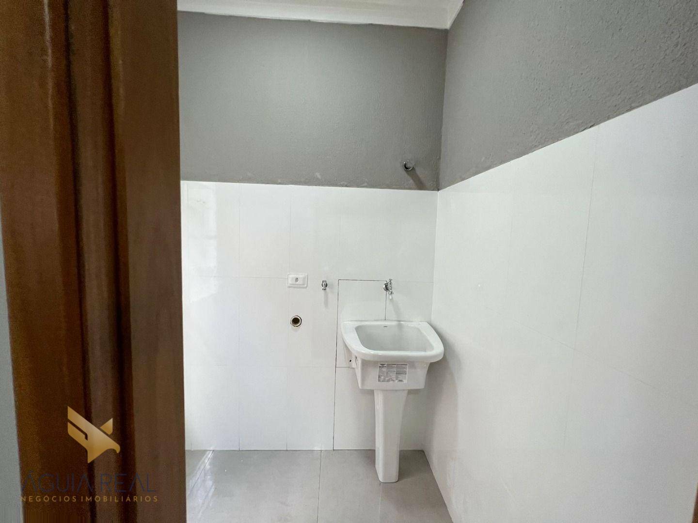 Casa à venda com 3 quartos, 91m² - Foto 5