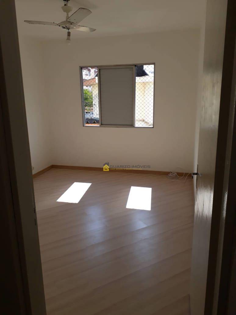 Apartamento à venda com 2 quartos, 75m² - Foto 2