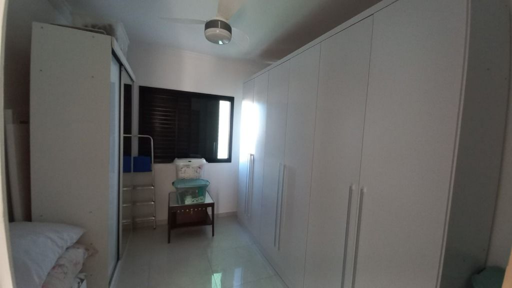 Apartamento à venda com 3 quartos, 94m² - Foto 17