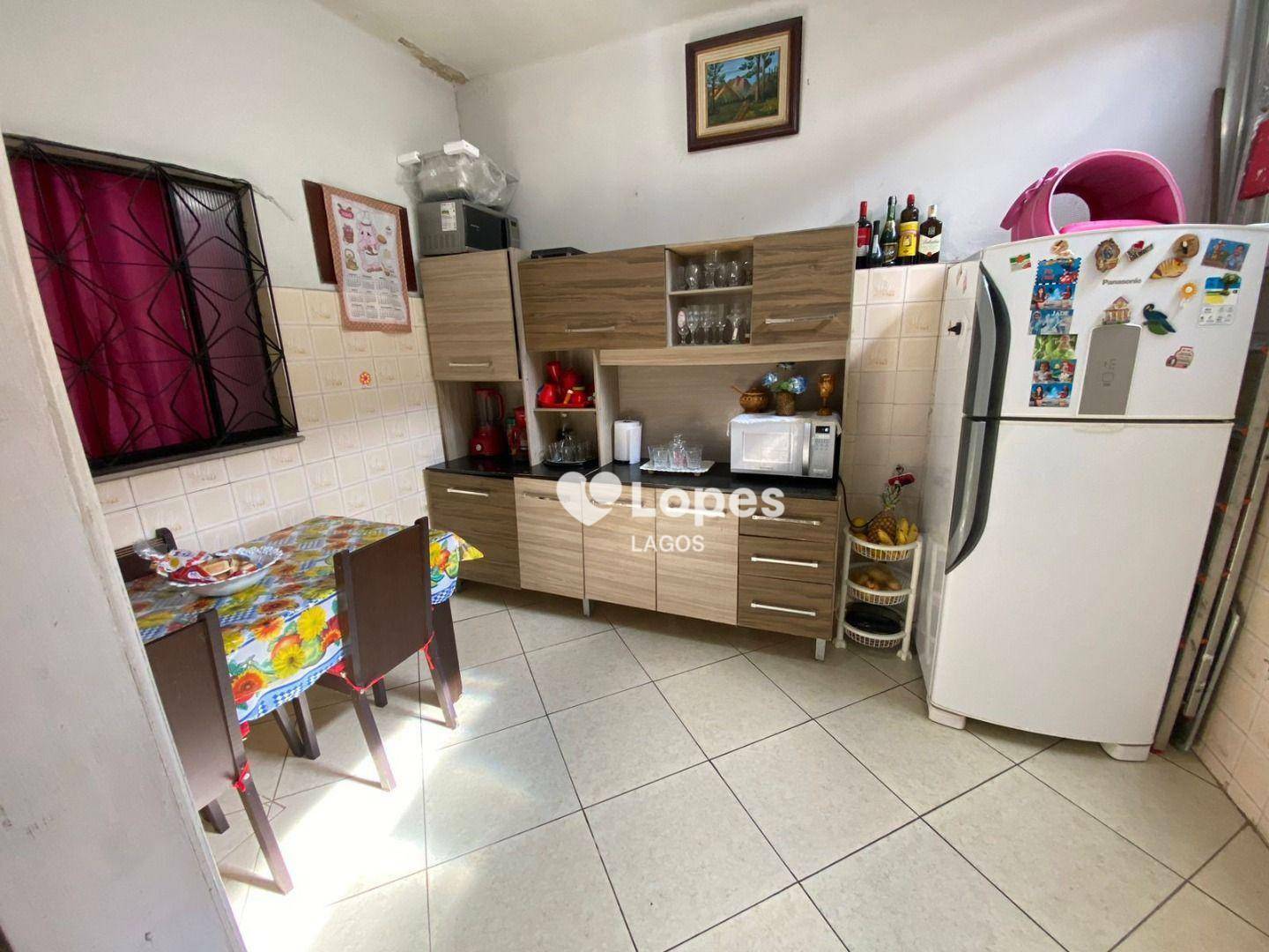 Casa à venda com 2 quartos, 55m² - Foto 4