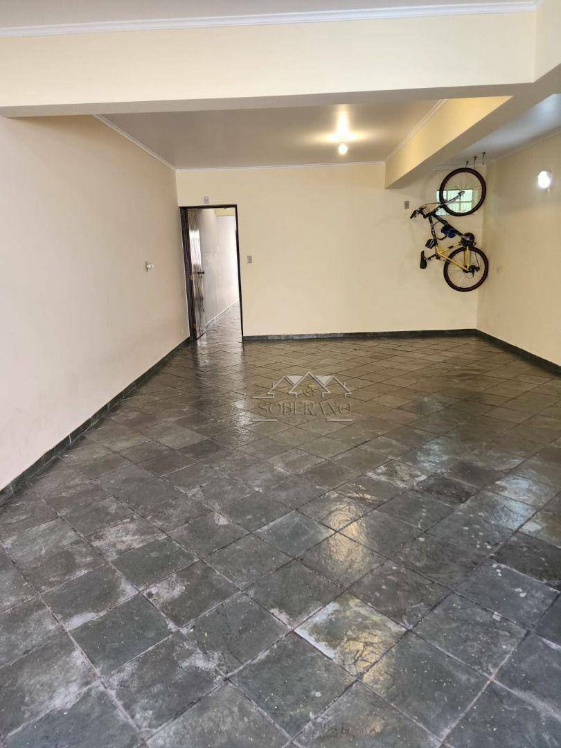 Sobrado à venda e aluguel com 3 quartos, 202m² - Foto 56