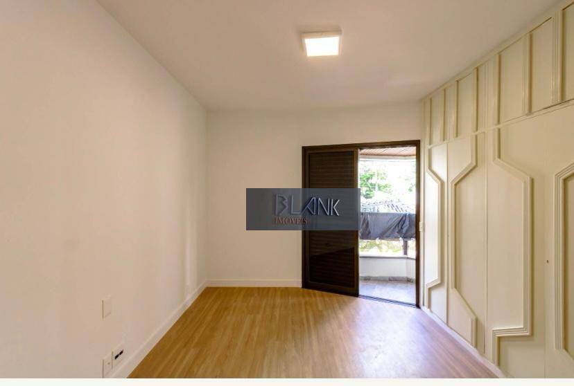 Apartamento à venda com 3 quartos, 190m² - Foto 17