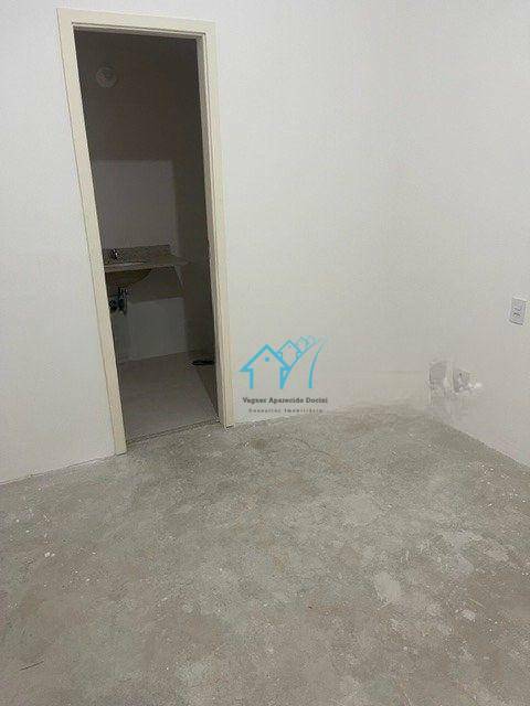 Apartamento à venda com 3 quartos, 97m² - Foto 3