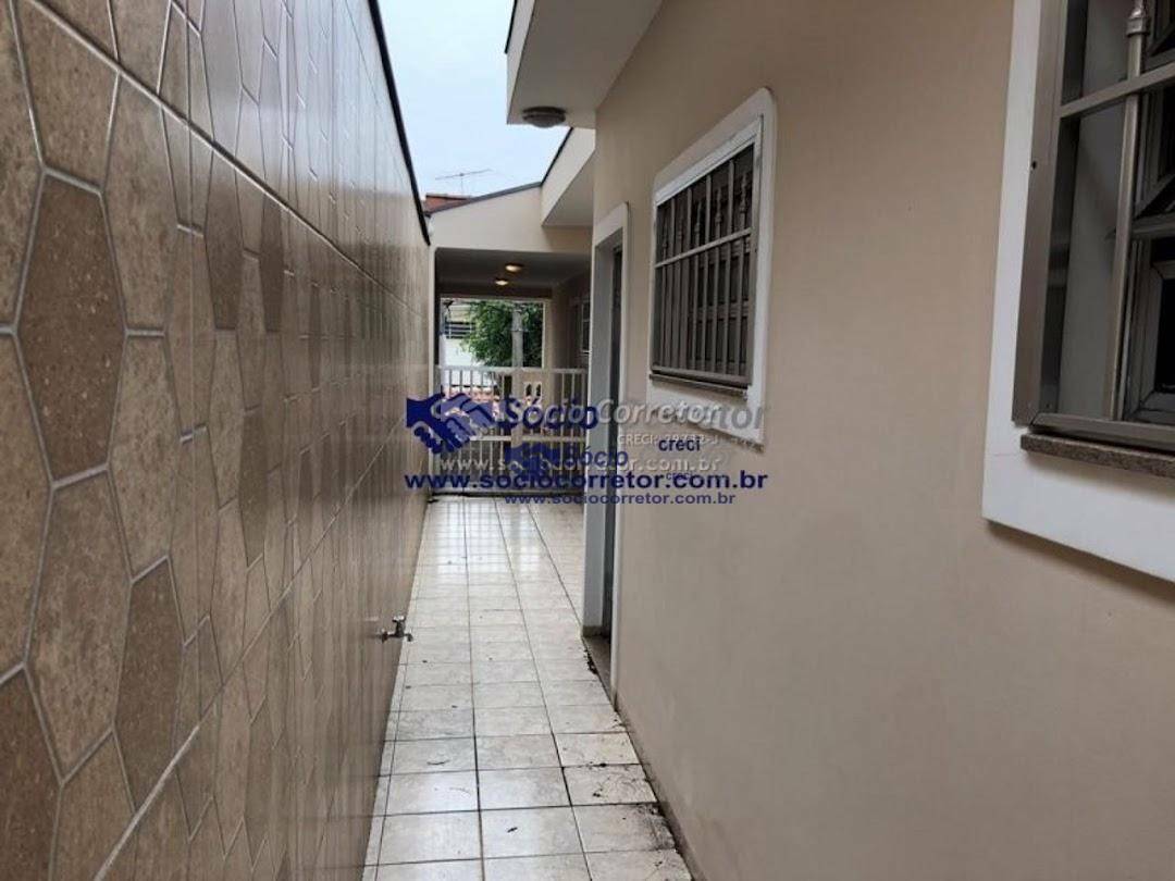 Casa à venda com 3 quartos, 160m² - Foto 2