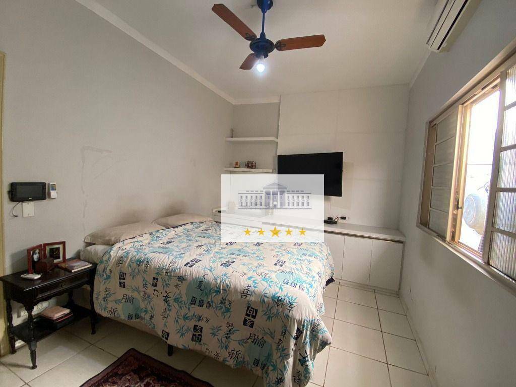 Casa à venda com 3 quartos, 200m² - Foto 18