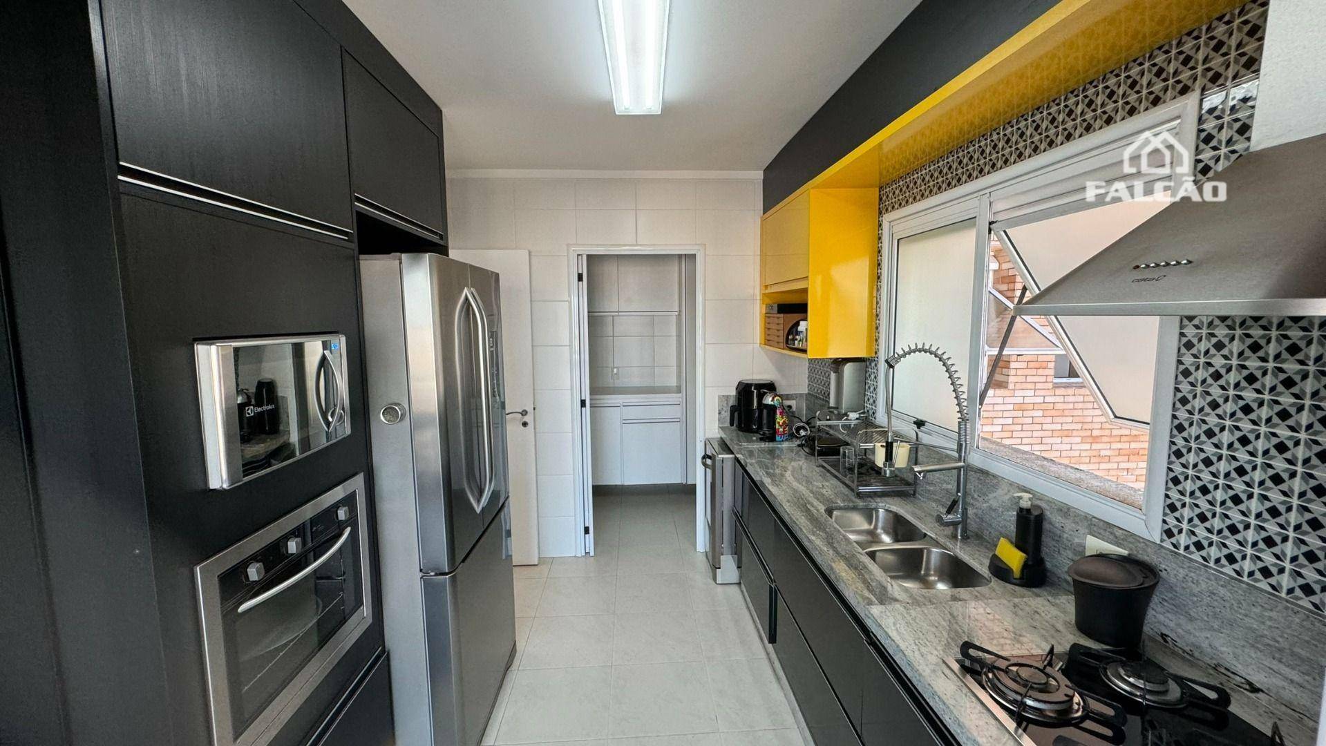 Apartamento à venda com 3 quartos, 134m² - Foto 23