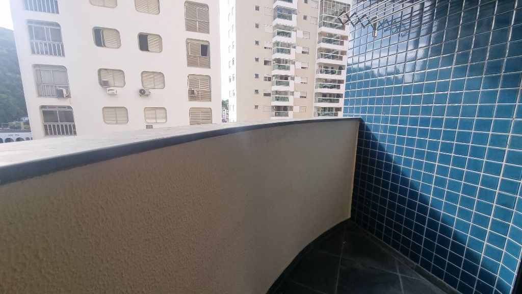 Apartamento à venda com 2 quartos, 76m² - Foto 12