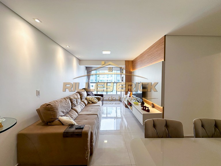 Apartamento à venda com 3 quartos, 101m² - Foto 2