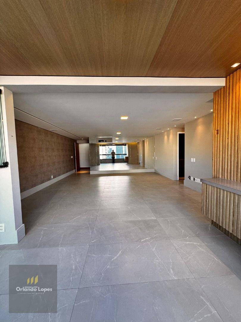 Apartamento, 3 quartos, 150 m² - Foto 1