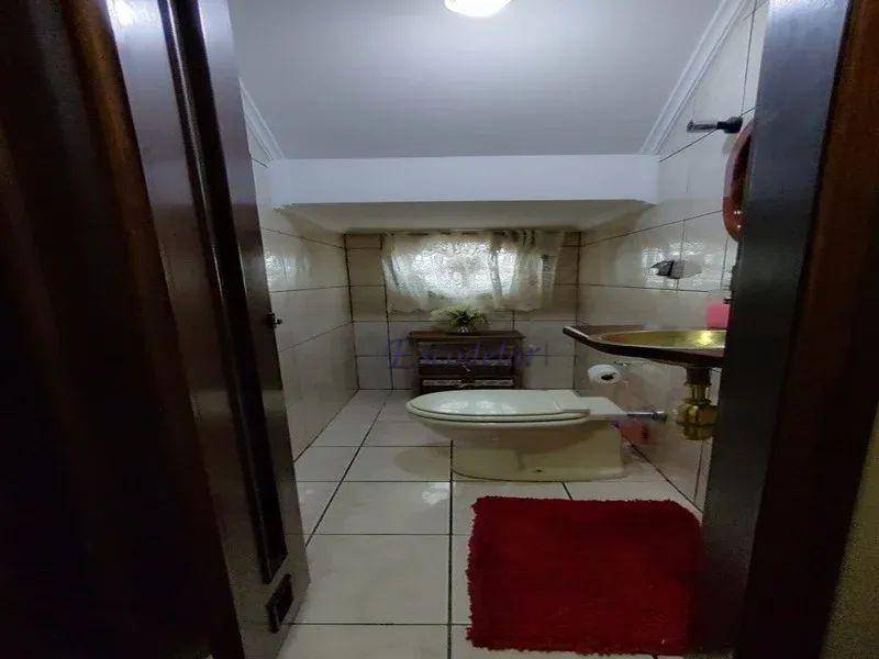 Sobrado à venda com 4 quartos, 240m² - Foto 6