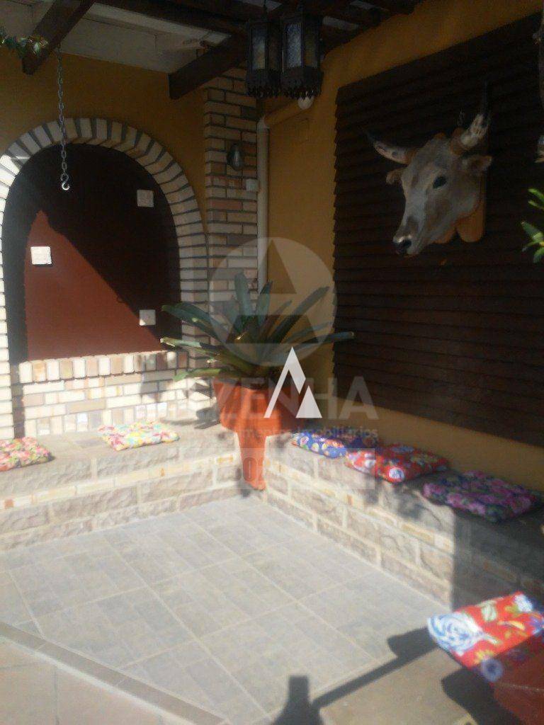 Casa à venda com 3 quartos, 210m² - Foto 19