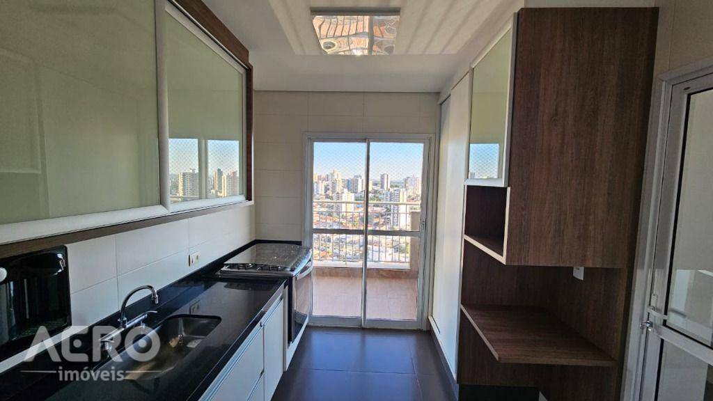 Apartamento para alugar com 3 quartos, 180m² - Foto 16
