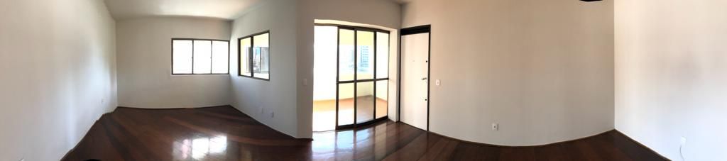 Apartamento à venda com 3 quartos, 121m² - Foto 7