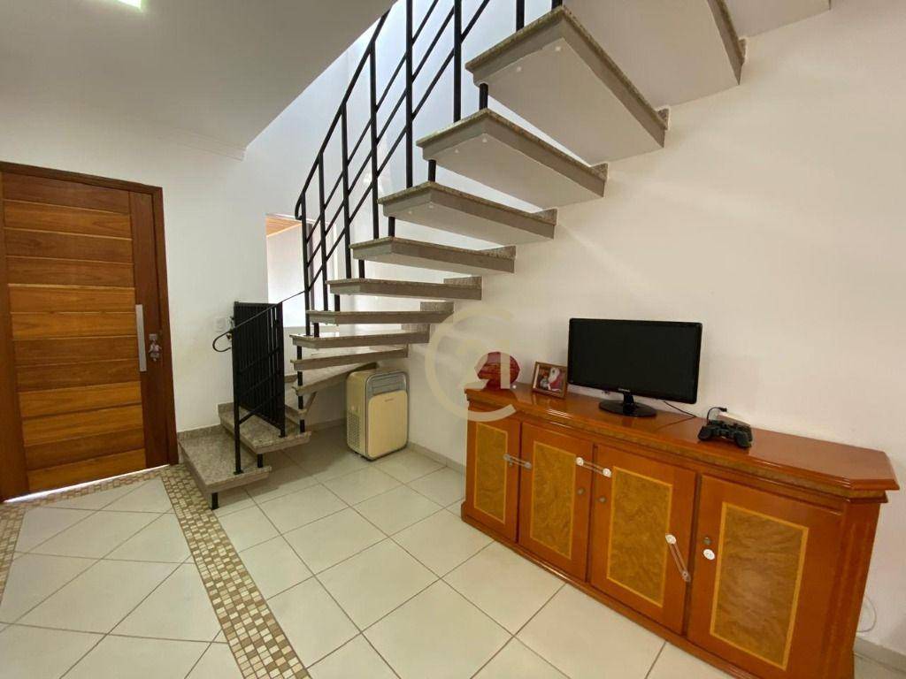 Casa de Condomínio à venda com 3 quartos, 158m² - Foto 4