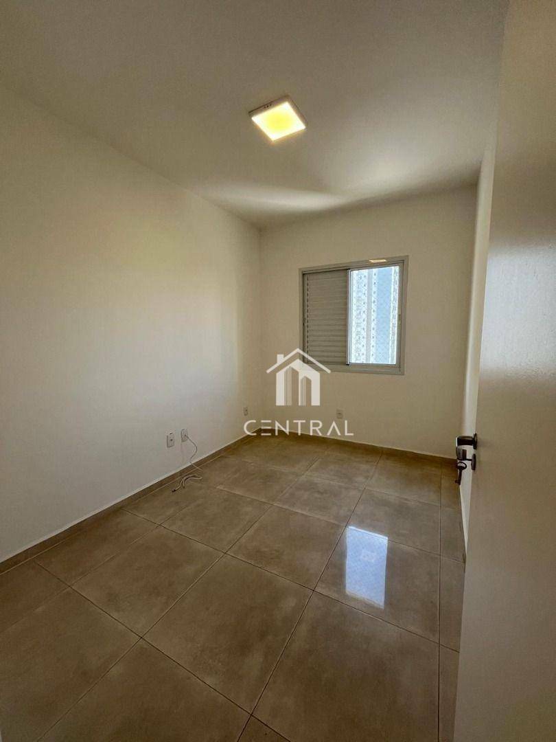 Apartamento para alugar com 3 quartos, 83m² - Foto 8