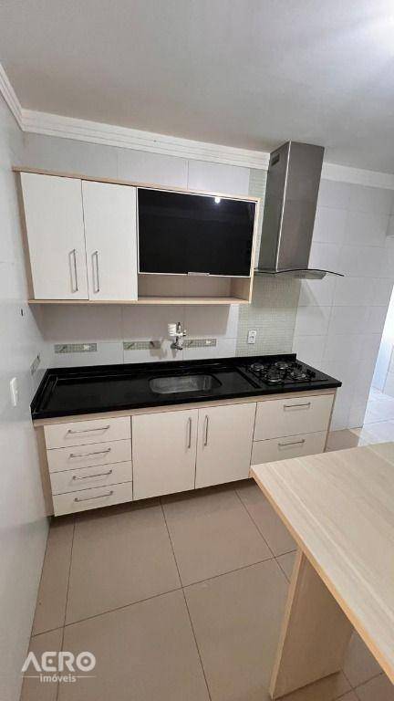 Apartamento à venda com 2 quartos, 72m² - Foto 23