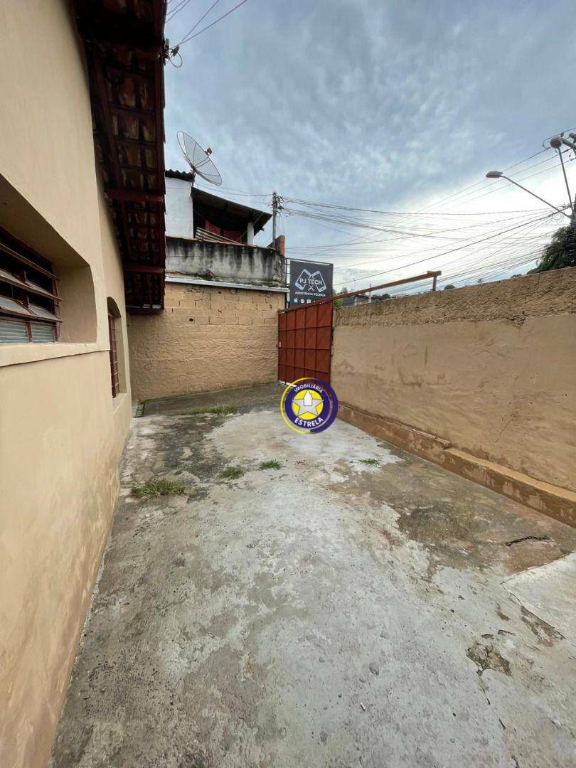 Casa para alugar com 3 quartos, 250M2 - Foto 13