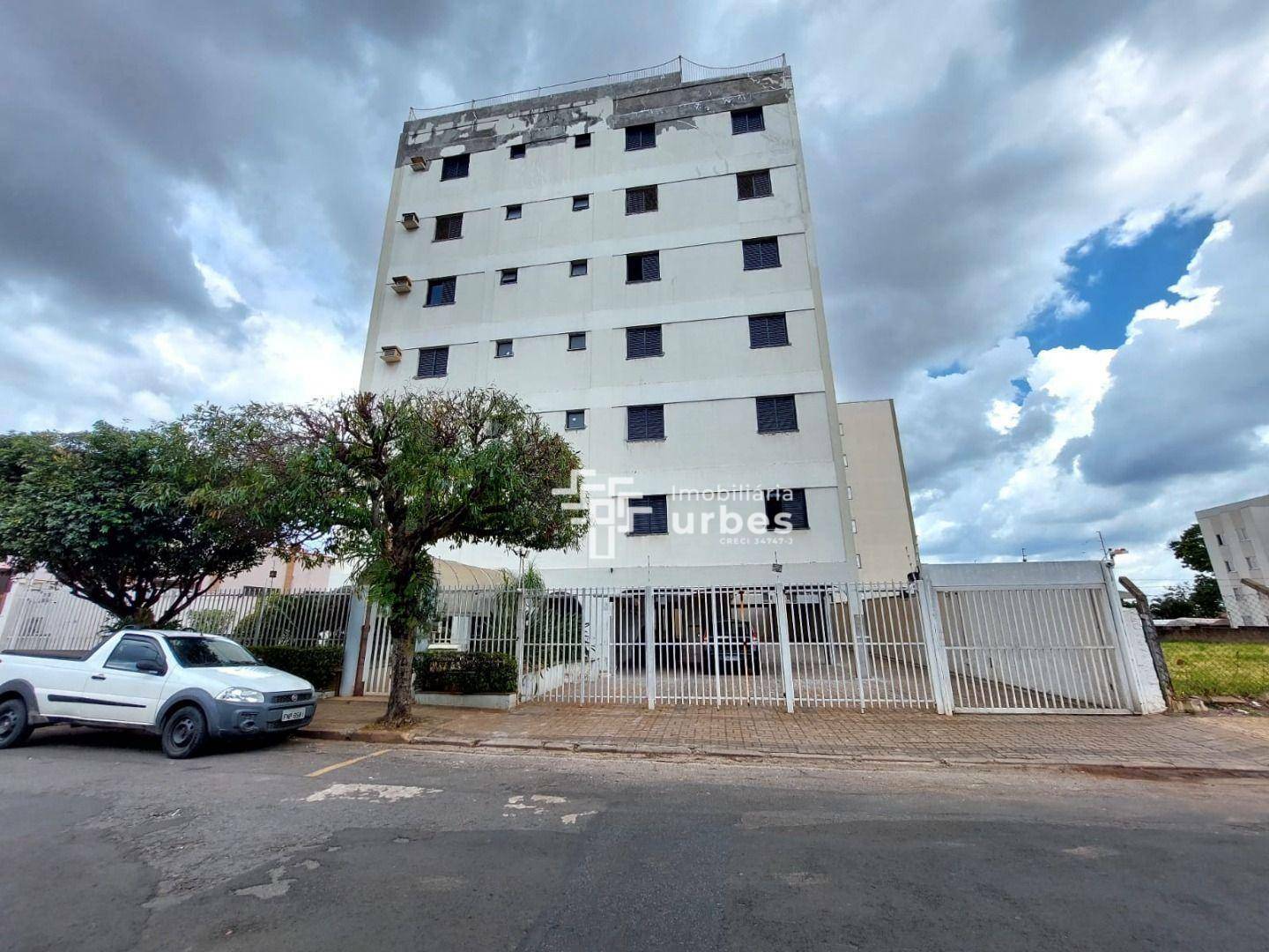Apartamento para alugar com 3 quartos, 166m² - Foto 1